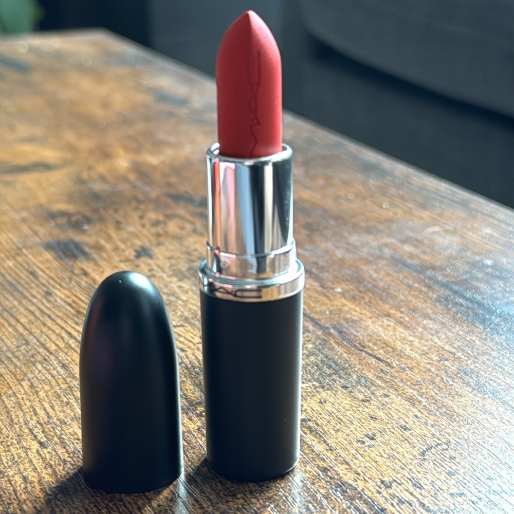 Mac ruby woo matte - full size - Picture 4 of 4
